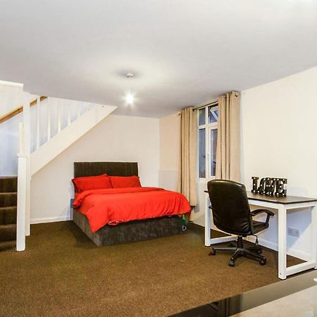 Spacious Studio Flat- Watford Junction & Harry Potter World Eksteriør bilde